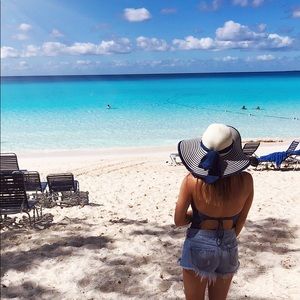 Meet your Posher, Ashlyn